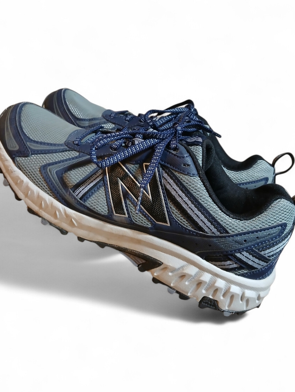 New Balance Men's Navy and Gray Athletic Running Shoes
